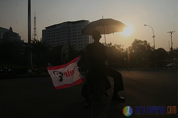 Aksi Kamisan: Presiden SBY Diminta Ungkap Tragedi 65