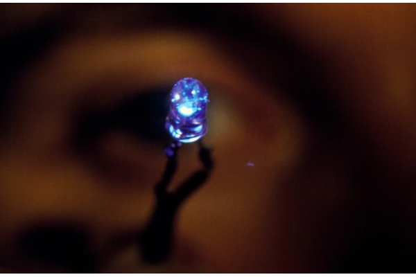 Penemu LED Biru Menangi Nobel Fisika