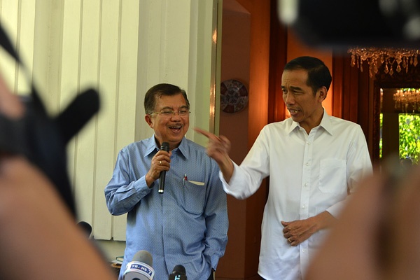Jokowi Kurangi Jatah Menteri