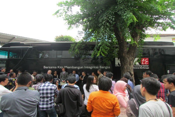 Bus Antikorupsi untuk Menyebarkan Antikorupsi