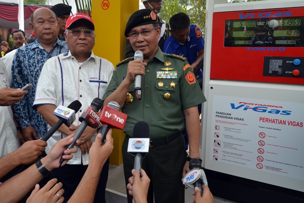 TNI Resmikan SPBT Vi-Gas, Dukung Konversi BBM ke Gas
