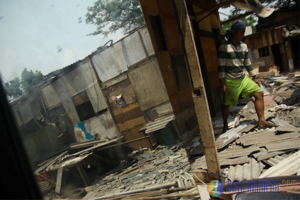 Ratusan Rumah Pemukiman Pemulung Ditertibkan