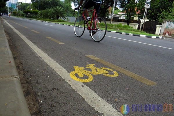 Jalur Sepeda Jalan Diponegoro Belum Maksimal Difungsikan