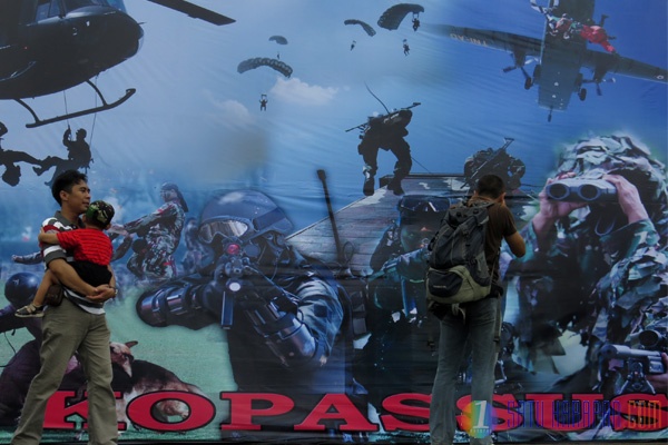Ribuan Warga Kunjungi Pameran Alutsista TNI AD