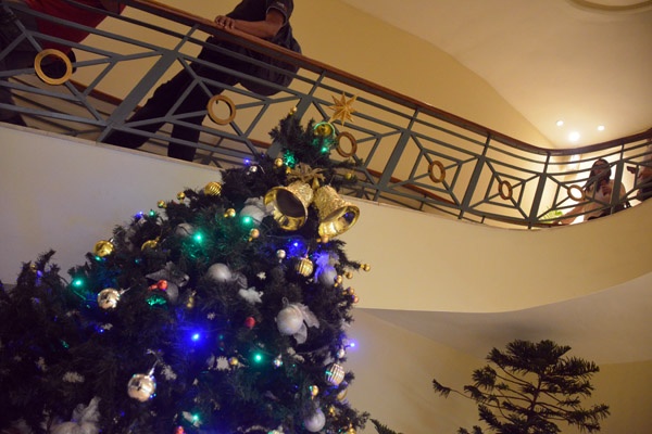  Hotel Rayu Konsumen dengan Pernak-Pernik Natal