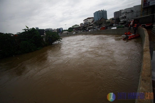 Kampung Pulo Banjir