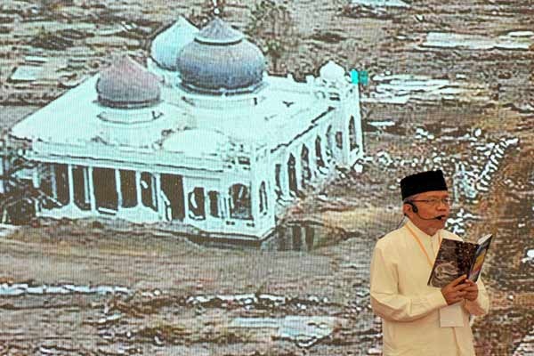 Jokowi Tinjau Sodetan Tarum, JK Peringati Tsunami