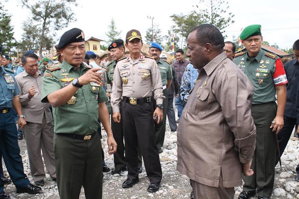 Panglima TNI Tinjau Pos Perbatasan RI-PNG