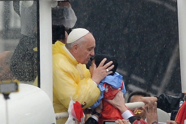 Paus: Hindari Kemiskinan Kebodohan dan Korupsi