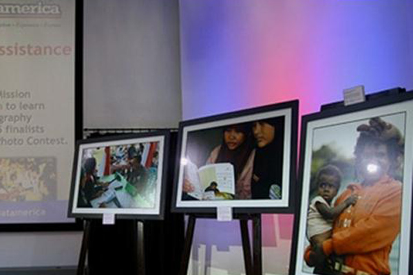 USAID Menggelar Pameran Pemenang Foto Kontes 2013
