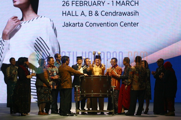 Indonesia Fashion Week 2015 Resmi Dibuka