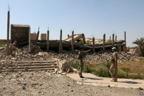 Usir ISIS di Tikrit, Makam Saddam Hussein Hancur