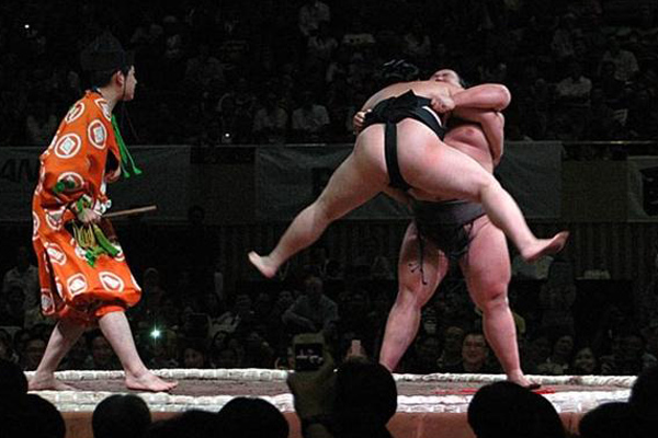Jawara Sumo Jepang Tampil di Sumo Tournament in Jakarta 2013
