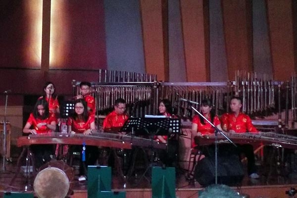 Yamuger Gelar Konser Musik Gereja Diiringi Musik Tradisional