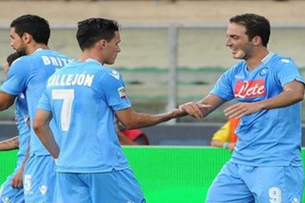 Liga Italia: Napoli Unggul Telak 4-2 Atas Chievo