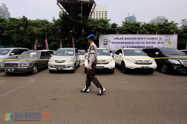 Polda Metro Jaya Rilis 100 Unit Mobil Hasil Kejahatan