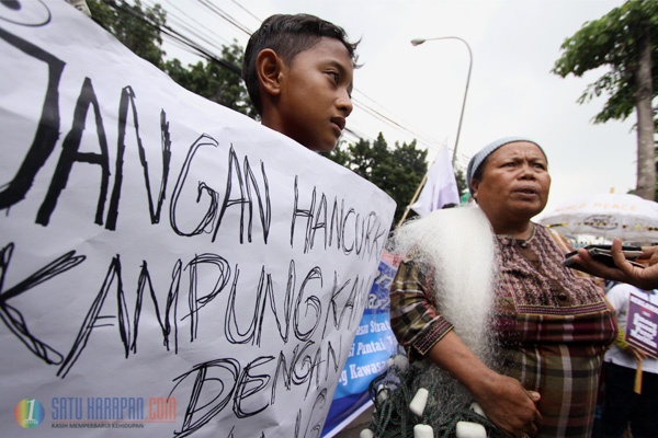 Nelayan Demo Tolak Reklamasi Pantai Utara Jakarta 