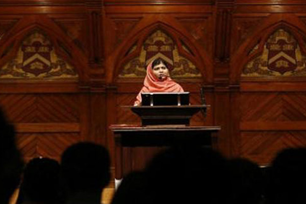 Malala Yousafzai Mendapat Penghargaan Kemanusiaan dari Universitas Harvard