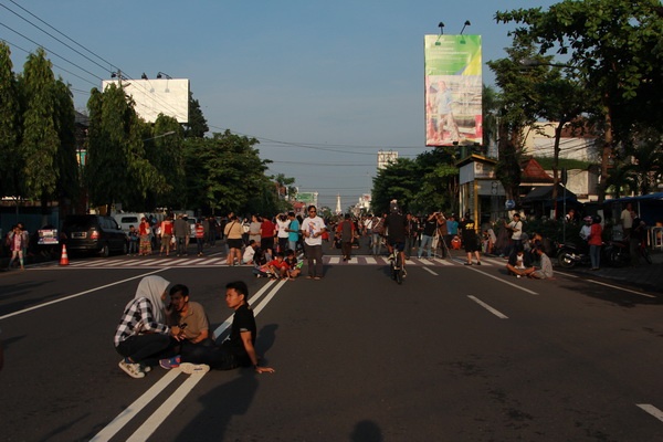 Matahari Sabit di Atas Tugu Yogyakarta