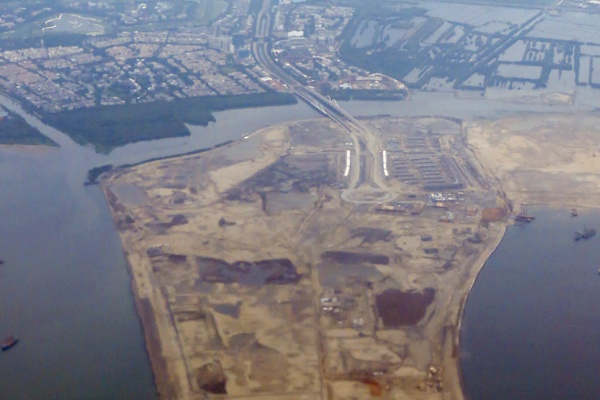Pemandangan Projek Reklamasi Teluk Jakarta dari Udara