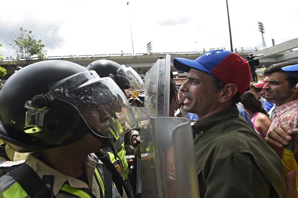 Demo Referendum Turunkan Presiden Venezuela Berakhir Ricuh