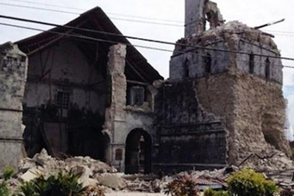 Gempa Filipina  93 Orang Dilaporkan Meninggal