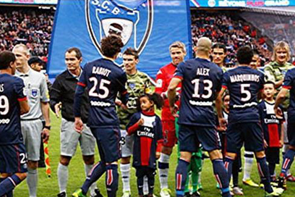 Duet Ibrahimovic dan Cavani Memenangkan Paris Saint Germain