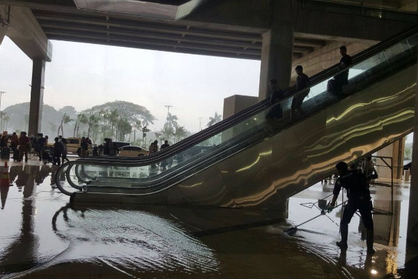 Terminal 3 Bandara Soetta ‘Saingan’ Changi, Banjir