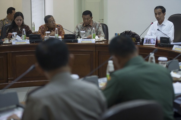 Presiden Jokowi Minta Bentuk Posko Karhutla Sampai Kecamatan