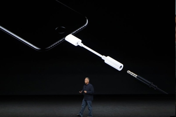 Apple Luncurkan iPhone 7 dan 7 Plus