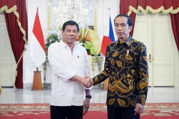 Duterte Minta Maaf kepada Jokowi 