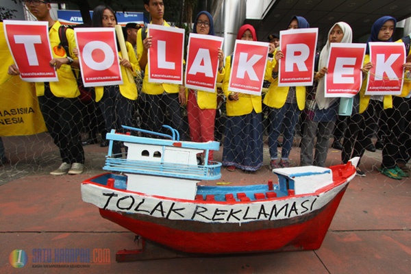 Puluhan Mahasiswa UI Demo Tolak Reklamasi Teluk Jakarta
