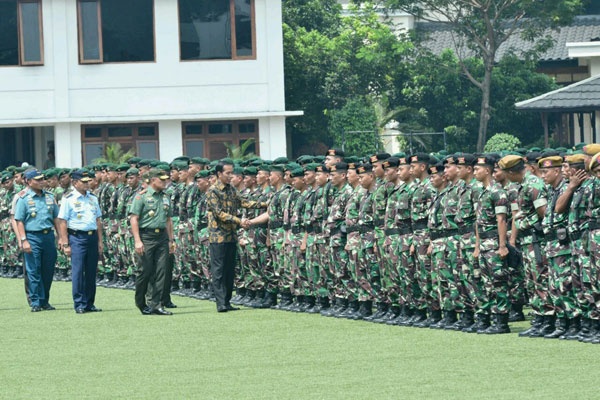 Presiden Yakin TNI-Polri Bisa Persatukan Indonesia