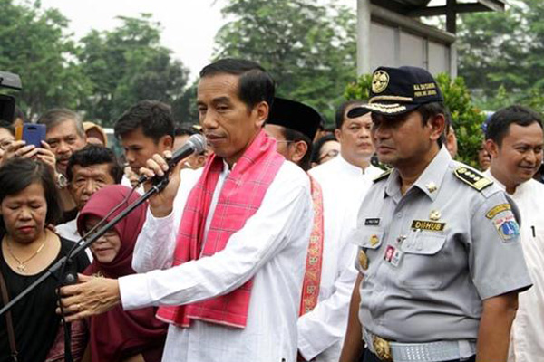 Jokowi Berikan Penghargaan Kepada Pengemudi Teladan Terbaik Tingkat Provinsi DKI