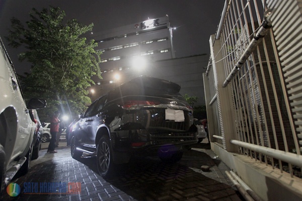 Mobil Hasil OTT Pejabat Bakamla Terparkir di Gedung KPK