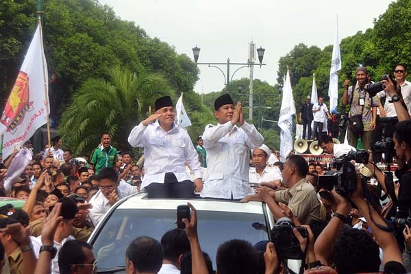 Ribuan Pendukung Prabowo-Hatta Padati Jalan Imam Bonjol