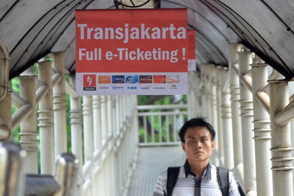 Transjakarta Terapkan e-tiketing
