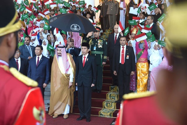 Presiden Jokowi Sambut Raja Salman di Istana Bogor