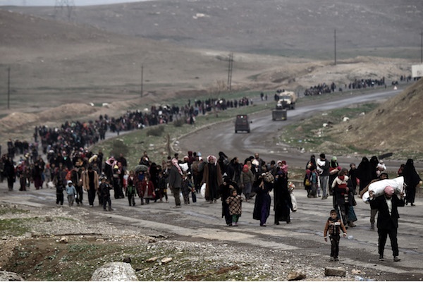 Ribuan Mengungsi Akibat Operasi Anti-ISIS di Irak dan Suriah