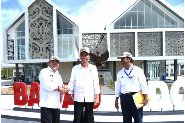 Presiden Minta Hentikan Penyelundupan di PLBN Nanga Badau