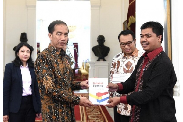 Komisioner KPU Laporkan Kinerja 5 Tahun ke Presiden Jokowi