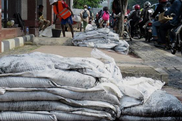 Antisipasi Banjir Gorong-gorong di Jakarta Dibersihkan