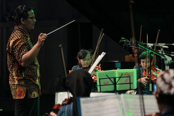 Simfoni Indonesia di Panggung Art|Jog 10 - 2017