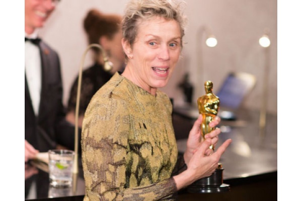 Baru Saja Dimenangkan, Piala Oscar Frances McDormand Dicuri