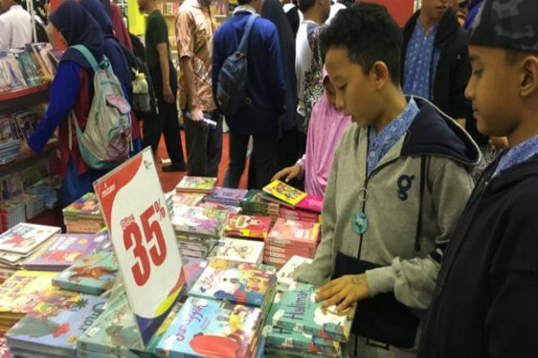 Permintaan Buku Buku Islam Meningkat Penerbit Siasati Persaingan