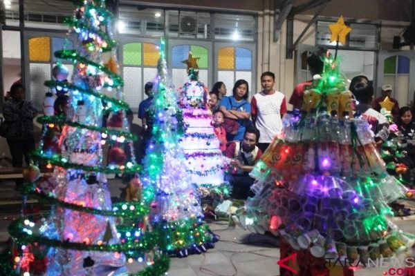 Persiapan Natal 2018 dan Tahun Baru 2019 di Sejumlah Daerah