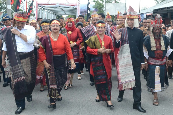 Jokowi Minta Karnaval Pesona Danau Toba Diadakan Tiap Tahun