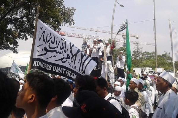 Ormas Islam Demo Gereja Santa Clara Bekasi
