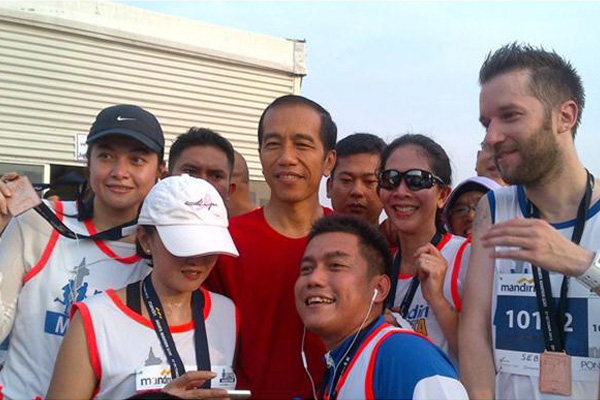 Semangat Peserta Mandiri Jakarta Marathon 2013 