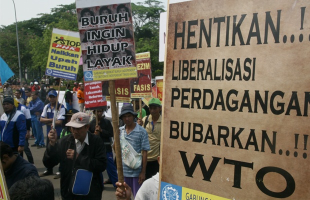 Aksi  Demo Menolak WTO di Kedubes Amerika Serikat